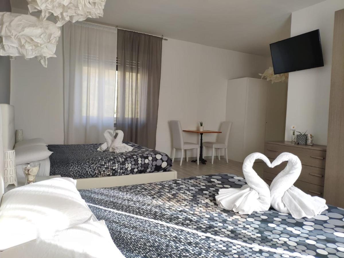 Sweet House Self Check-In 24H Hotel Cavallasca Bagian luar foto